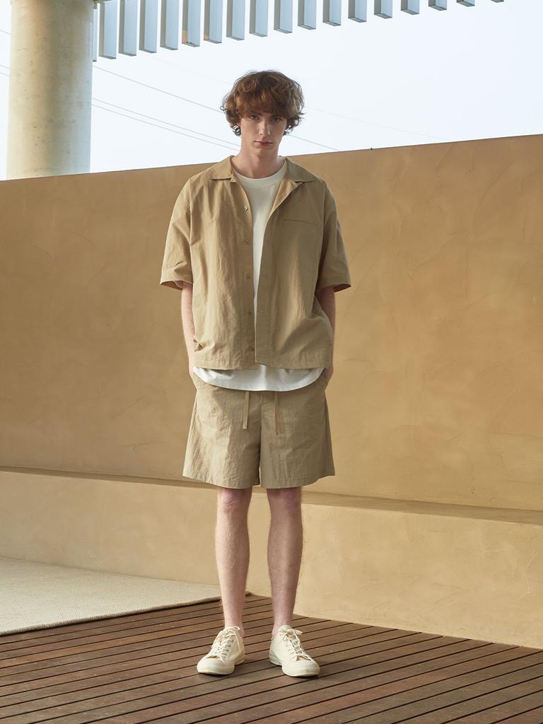 SEVEN FIGURES Essential Easy Half Shirt Be