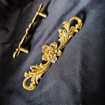 Creative, Light Luxury Brass, Wardrobe Handle, Pure Copper, Personalized Design, Tree Branches and Flowers, Single Hole, Cabinet Drawer, Handle
