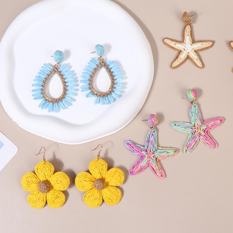 Exaggerated Handmade Retro Rattan Raffia Geometric Earrings Ethnic Style Summer Beach Women'S Tassel Earring