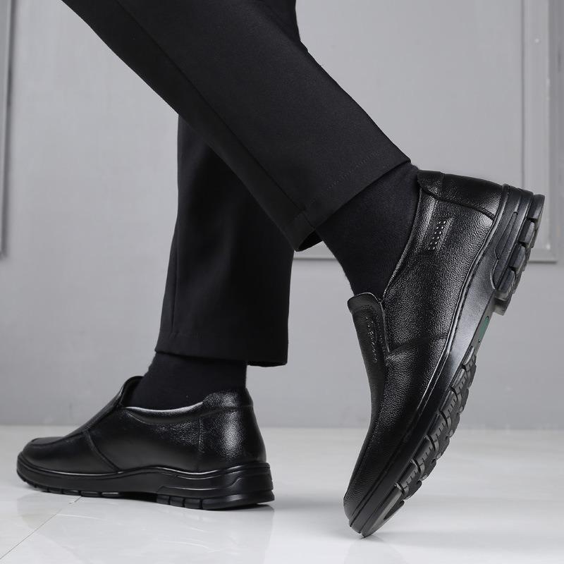 Leather shoes men's spring and autumn leather breathable business casual shoes soft sole one pedal middle-aged father shoes