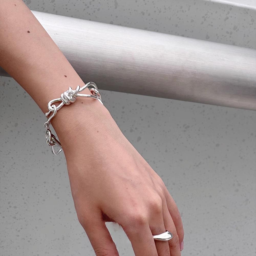 1pc Irregular Hollow Bracelets for Women Couples With Unique Design Sense Party Gift Jewelry Accessories