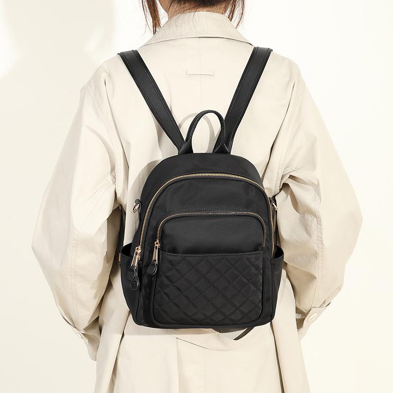 A Fashionable Diamond-shaped Double-shoulder Women's Outdoor Travel Bag