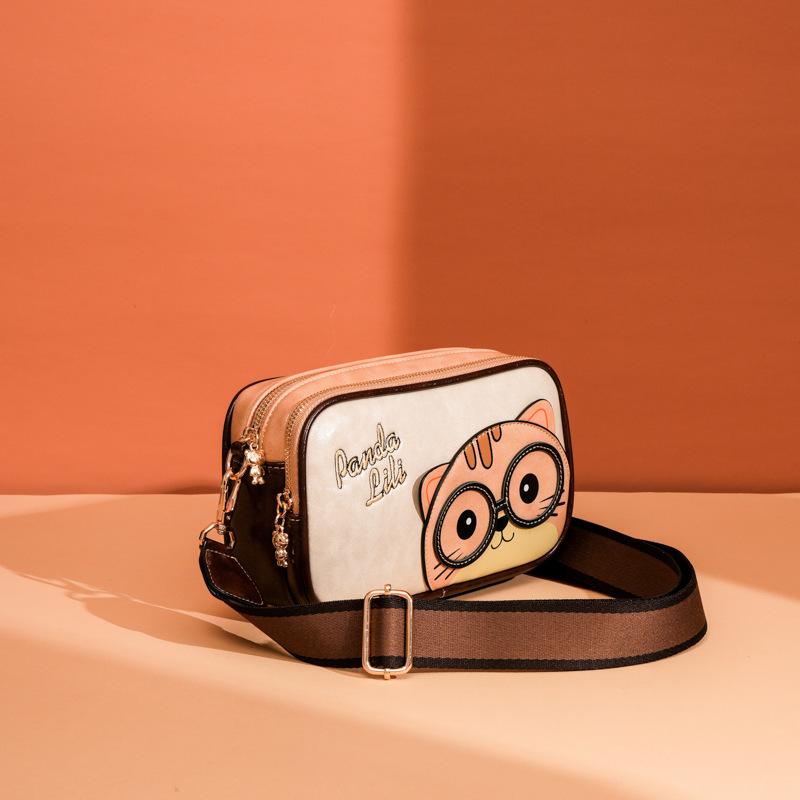New Cute Cartoon Versatile Lightweight Bag, Casual and Fashionable Single Shoulder Crossbody Women s Bag грязно-белый