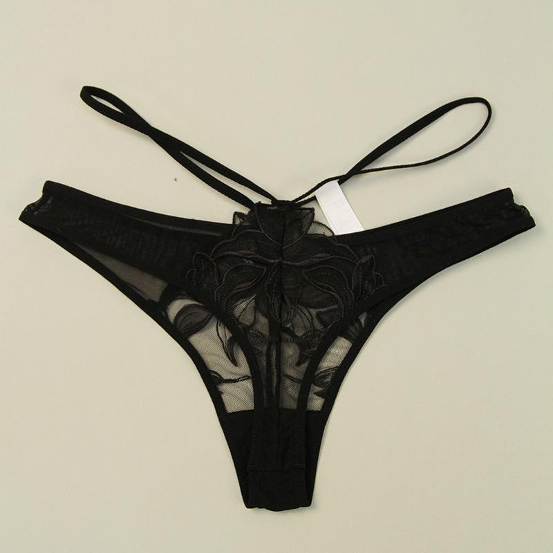 Sexy Panties Thin Comfortable Breathable Embroidered Lace Panties Hip Lift Low Waist Large Size Women's Panties T-Pants