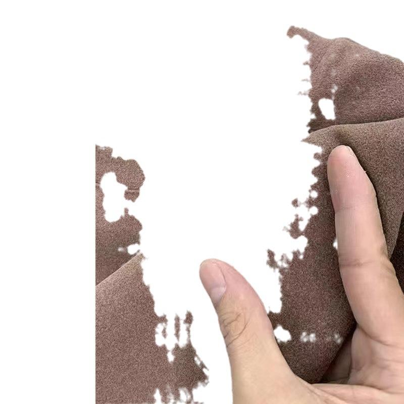 Men's German Velvet Long-Sleeve Round Neck T-Shirt - Hong Kong Style Casual Top for Autumn/Winter 2023.