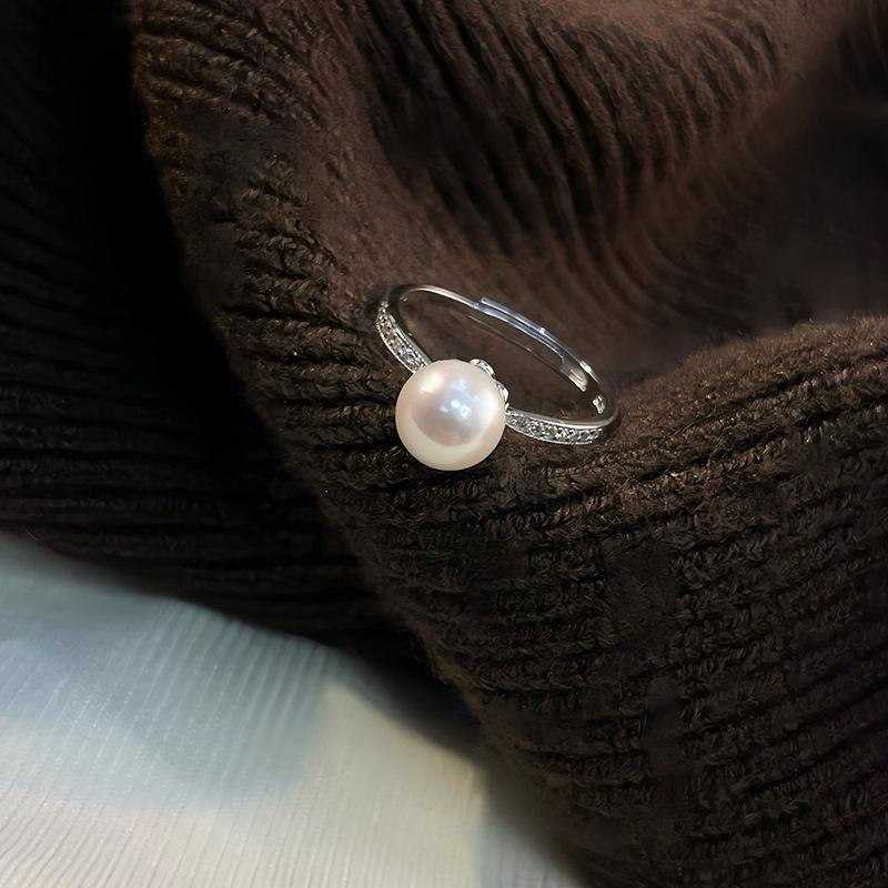 Zhuji Freshwater Pearl & Zirconia Elegant Ring