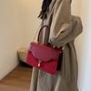 Red Wedding Retro Velvet Bag Women'S Messenger Portable Small Square Bag High Texture Portable Bridal Bag