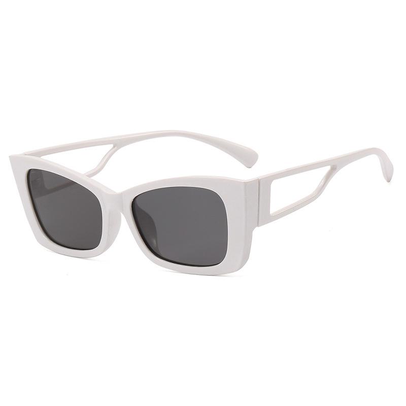 

Latest Cat Eye for Women Sunglasses Classic Vintage Brand Designer Fashion Sun Eyeglasses Big Cateye Shades Men Luxurious Female Oculos UV400 Gafas only 1pcs sunglasses