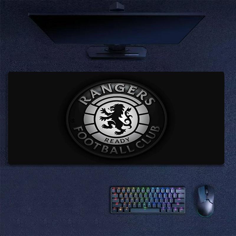 Tapis de Souris Rangers, Grand Tapis de Bureau pour Gaming, Tapis de Souris XXL Antidérapant pour Ordinateur Portable & Tablette, Tapis de Jeu Mini PC avec Bords Cousus