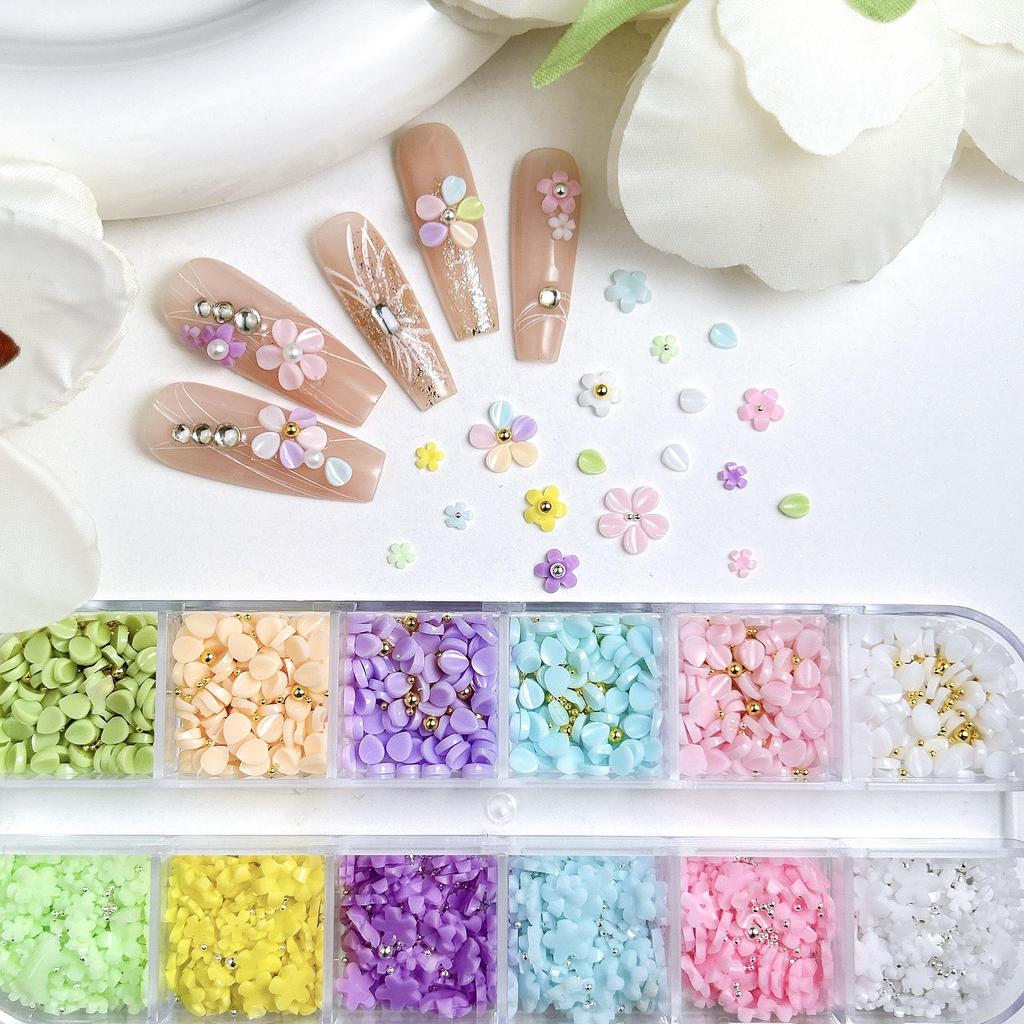 Trendy Resin 3D Petal Nail Art Accessories: Steel Beads & Small Flowers for DIY Nails, Earrings, Hair Clips.