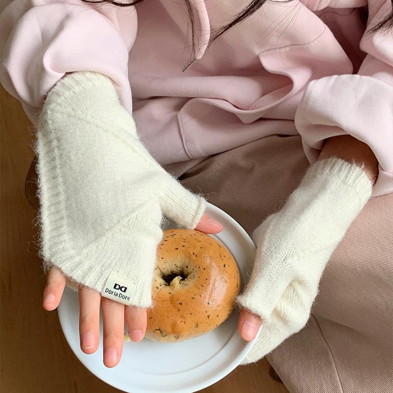 Novo Estilo de Inverno Estilo Concha Cor Sólida Luvas Tricotadas para Estudantes e Mulheres Quentes e Versáteis Dedos Expostos Mangas de Personalidade