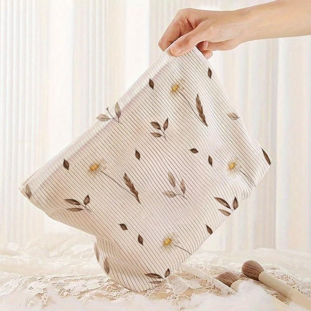Large Capacity Corduroy Makeup Bag Corduroy Soft Zipper Cosmetic Pouch Fall Leaves Floral Print Travel Organizer