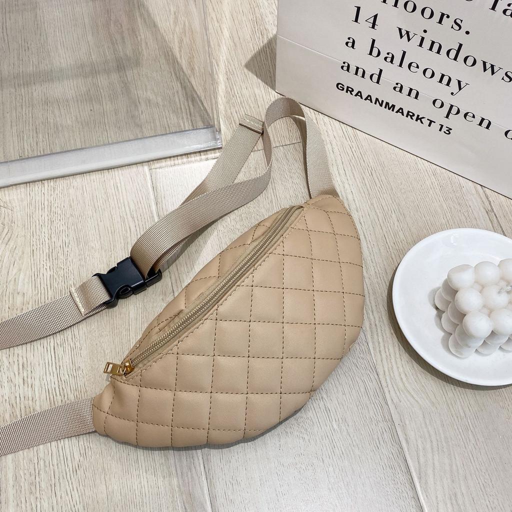 Ladies embroidered fanny pack ladies bag bag women's casual versatile breast bag women's mobile phone bag