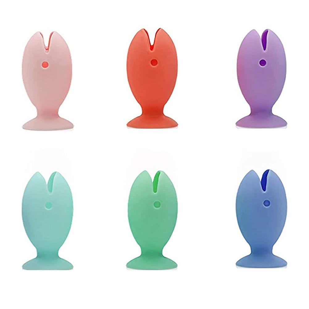 

Инструмент для хранения зубных щеток Вертикальный противоскользящий силиконовый милый держатель для зубных щеток в виде мультяшной рыбы Портативная стойка для хранения для туристических отелей