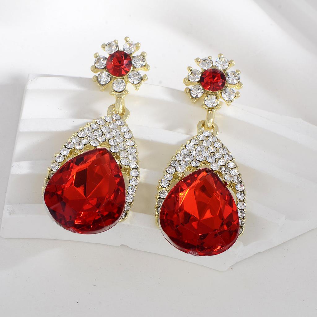 Vintage Luxury Waterdrop Dangle Earrings Fashionable Evening Party Accessories Elegant Drop Earrings For Formal Gowns