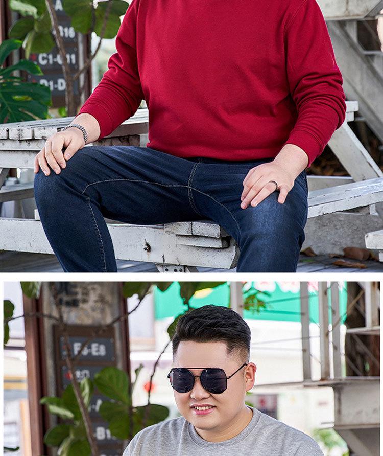 Plus Size Men's Velvet Sweatshirt: Loose Fit, Short Sleeve, Trendy Crew Neck