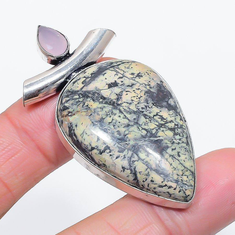 

Natural Dragon Blood, Chalcedony 925 Sterling Silver Jewelry Pendant 2.21 s8k46