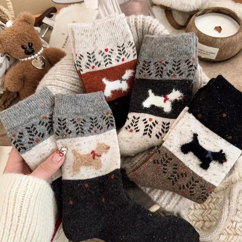 1/2/5pairs New Fashion Autumn Winter Mid-tube Socks Cartoon Dog Pattern Plush Women's Socks Sweet Cute Hosiery Christmas Gifts