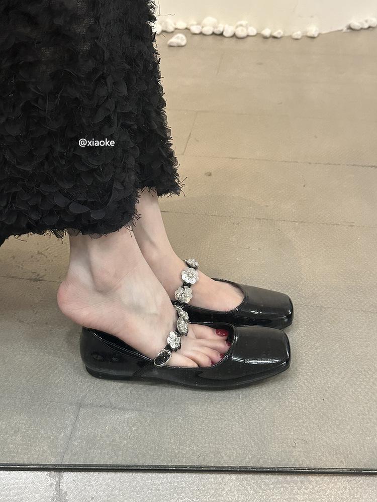 French Niche Square Head Sequined Buckle Mary Jane Shoes Girl 2025 New Silver Fairy Style with Skirt Flat Shoes