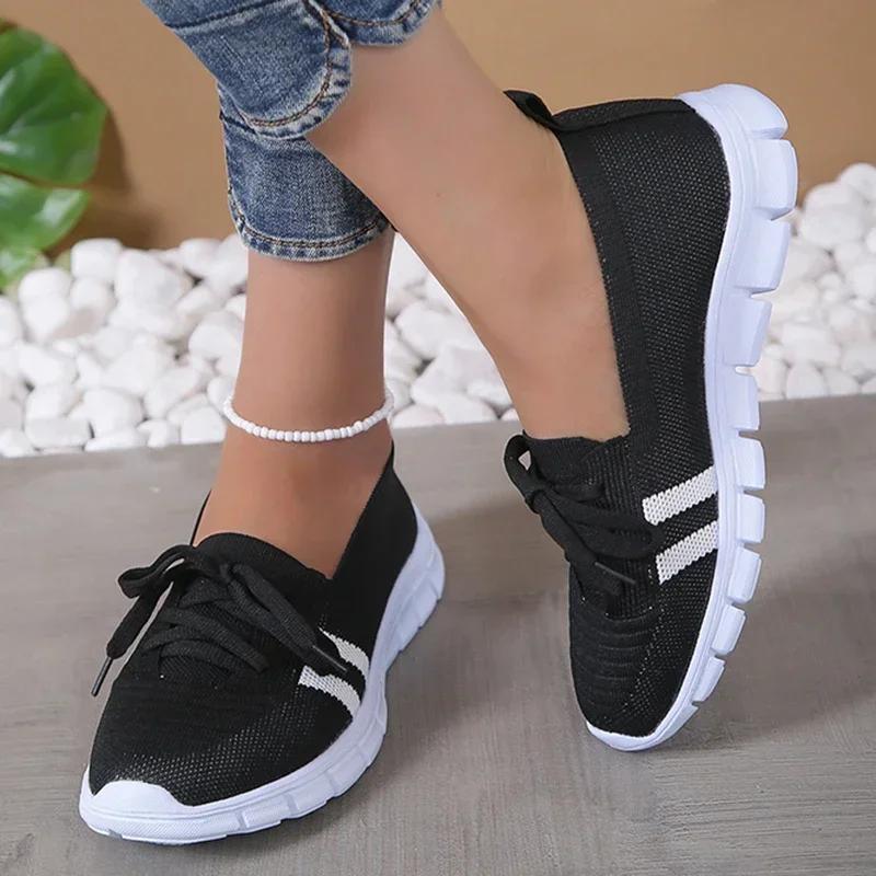 Fashion Lightweight Women Casual Shoes Mesh Breathable Casual Sneakers Woman Striped Knitted Flats Comfortable Walking Shoes Plus Size