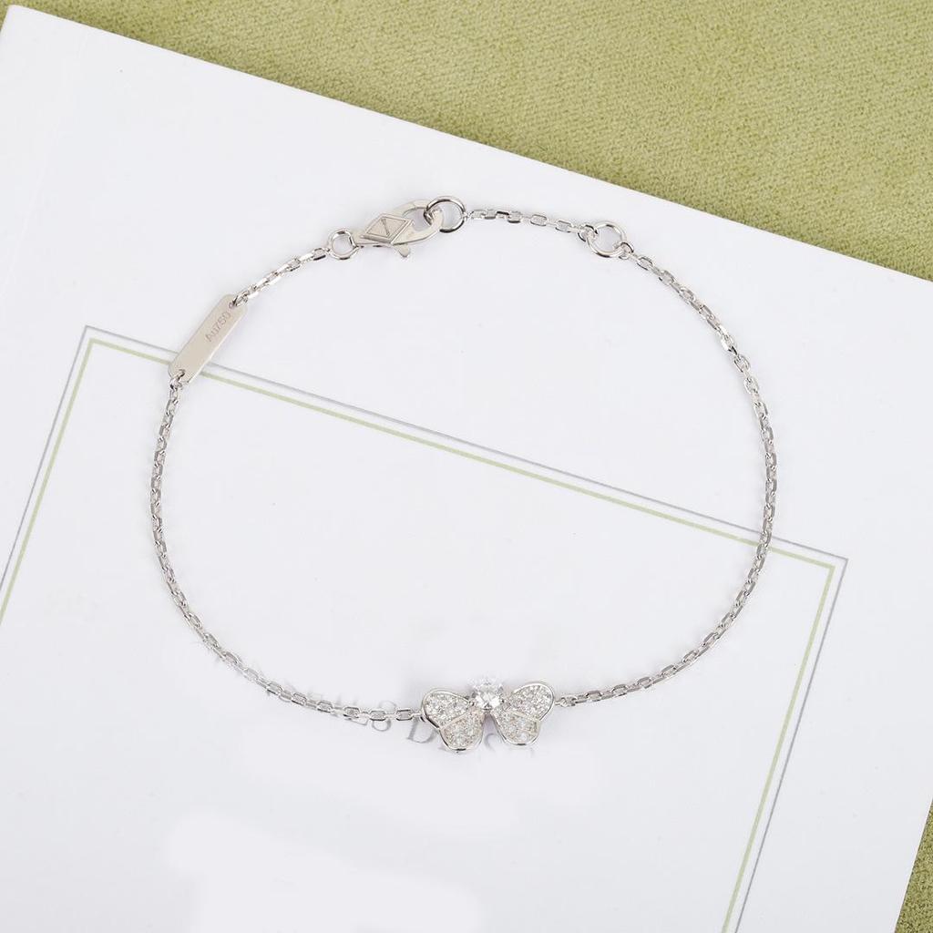 Exquisite Gold-Plated Copper Bracelet with Diamond-Studded Three-Leaf Clover Design