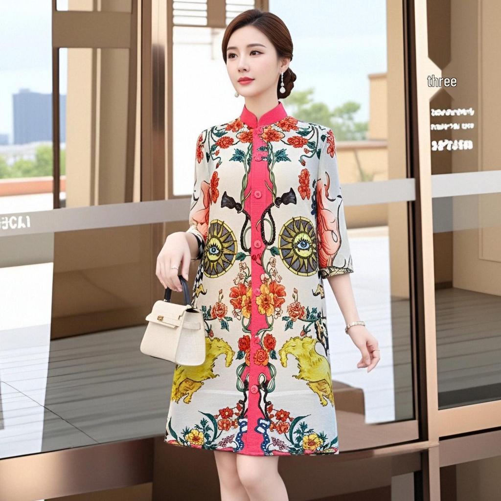 Elegant Spring Pleated Floral Dress for Mature Women
