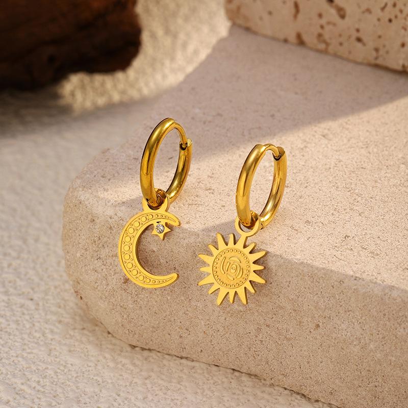European and American INS Internet celebrities hot sale titanium steel earrings plated 18K gold sun stainless steel pendant earrings