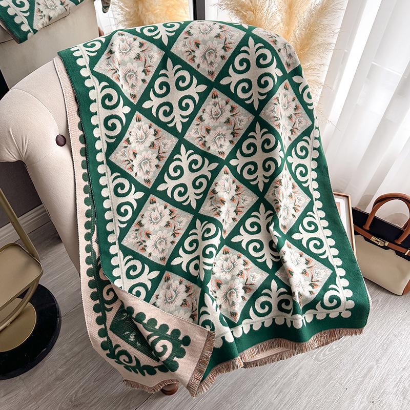 New Autumn and Winter Vintage Two-Tone Patchwork Printed Scarf, Faux Cashmere, Warm and Stylish Neck Wrap, Trendy Large Shawl