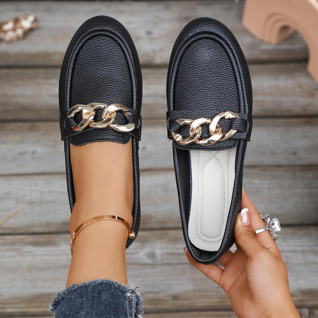 Fashion Women Flats Spring Autumn New Korean Style Flat Shoes Women Metal Chain Casual Sneakers Women Soft Sole Comfortable Loafers