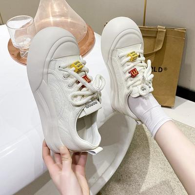 Hässlich süße Schuhe mit großem Kopf für Damen 2025 neu Frühling vielseitige Lederplateau-Schuhe weiße Schuhe Freizeitschuhe süße Schuhe mit runder Spitze Board-Schuhe
