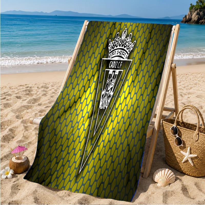 Cadiz Cf Badge Design Beach Towel Microfiber Beach Towel, Lightweight and Quick-Dry, for Summer Travel, Swimming Pool Fan Birthday Gift
