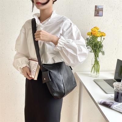 Bags Crossbody Bags Women's Large-capacity High-end Sense Versatile Niche Design Shoulder Bags Fashion Soft Leather Commuter Bags