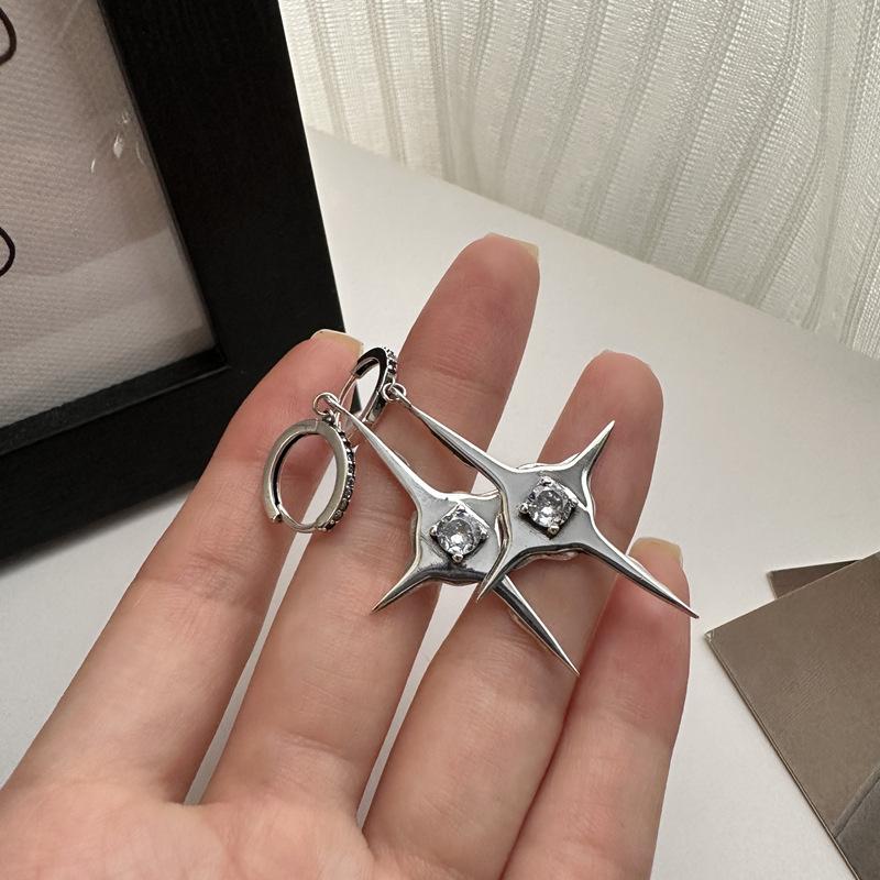 New Design Metal Cross Star Earrings Sweet Cool Black Zircon Heart Earrings for Women Young Girl Trend Personality Jewelry