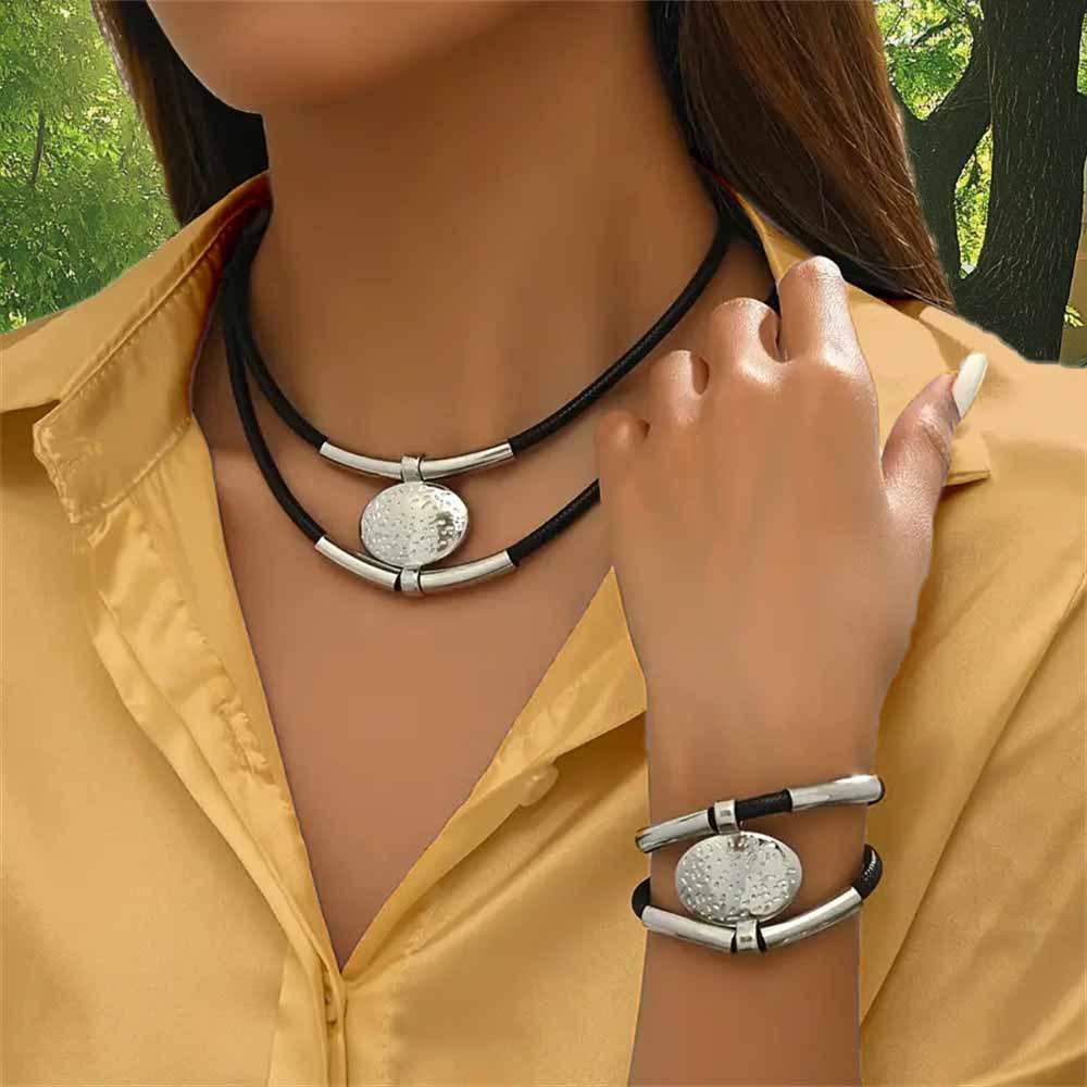 

2025 Европейская и американская мода, креативный дизайн, ретро-тренд, двухслойный металлический трубчатый набор ожерелья и браслета серебряный