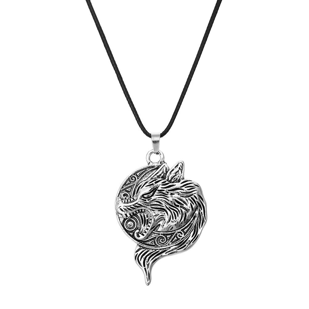 Retro Viking Wolf Head Pendant Necklace for Men - European & American Punk Jewelry