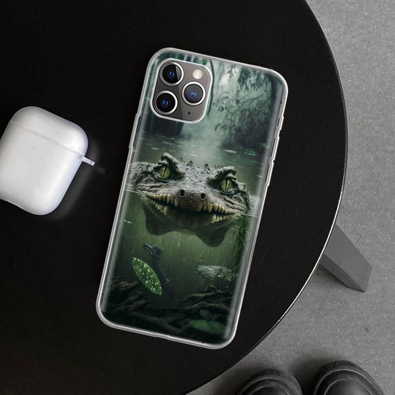 

Crocodile Animal Phone Case Cover for iPhone 11 12 13 Mini 14 15 Plus 16 Pro Max 17 Air 7 8 + SE Art Customized Fundas 11 12 13 iPhone 12 (12 Pro)