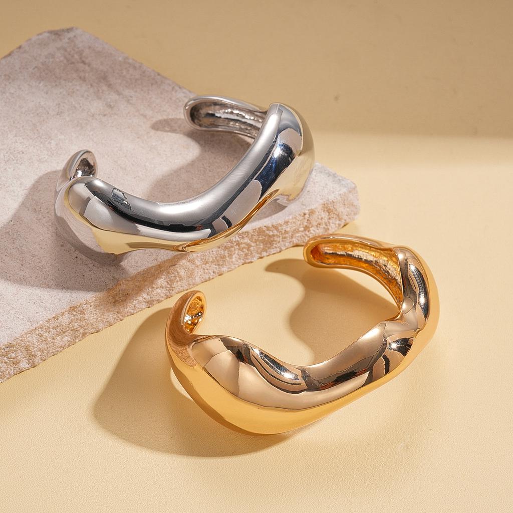 Metallic Glossy Geometric Irregular Opening Bracelet Simple Commuter Environmentally Friendly Bracelet