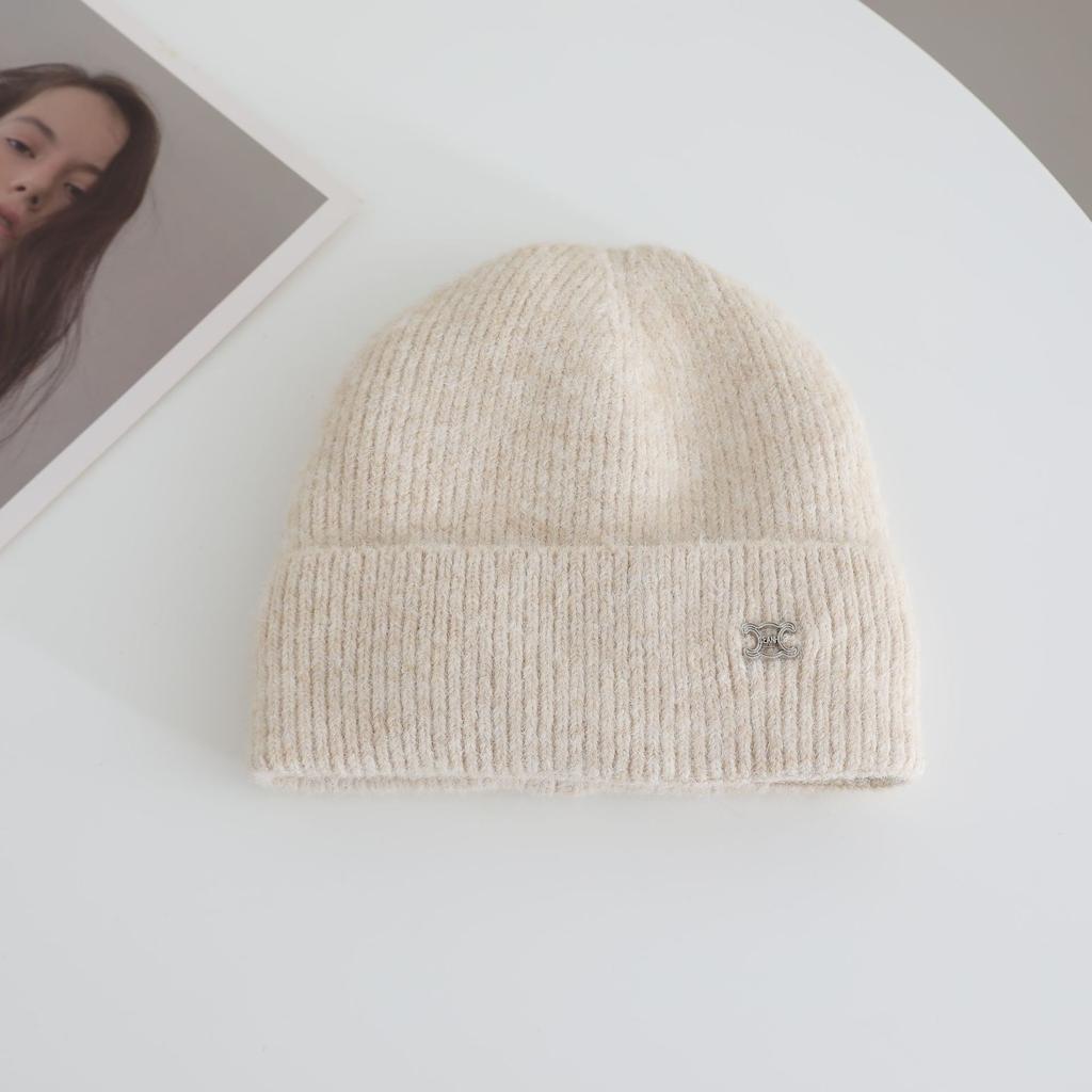 Metal Label Knitted Hats for Women's Autumn and Winter New Products Warm and Thickened Cold Hats Face Enhancing Small Ear Protecting Hats
