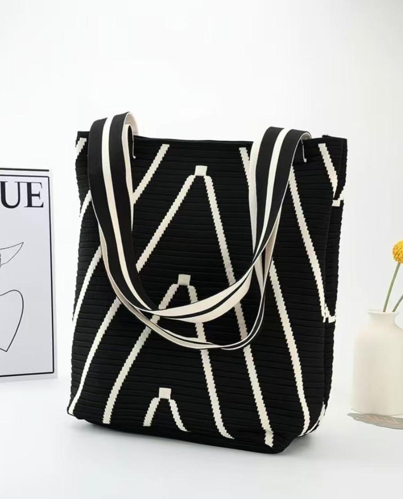 Women's Geometric Knit Shoulder Bag - Versatile, Large Capacity, Fashionable Commute Bucket Bag