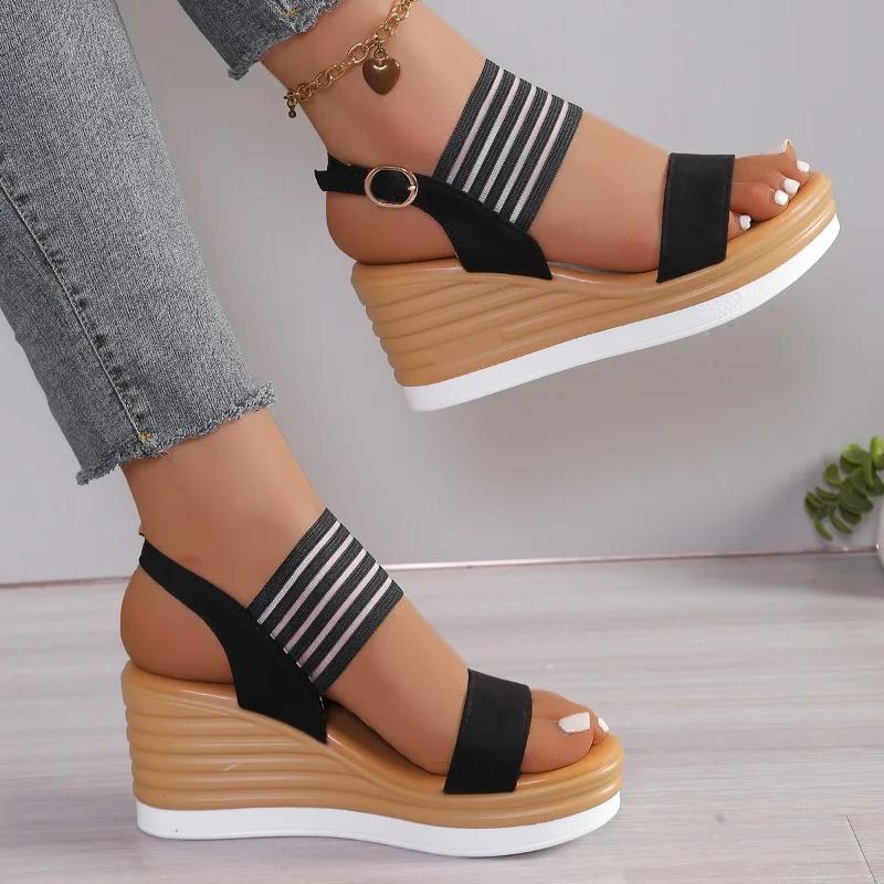Summer Lightweight Platform Sandals Plus Size Color Blocking Sole Durable Casual Commuter Shoes for Women Export Quality