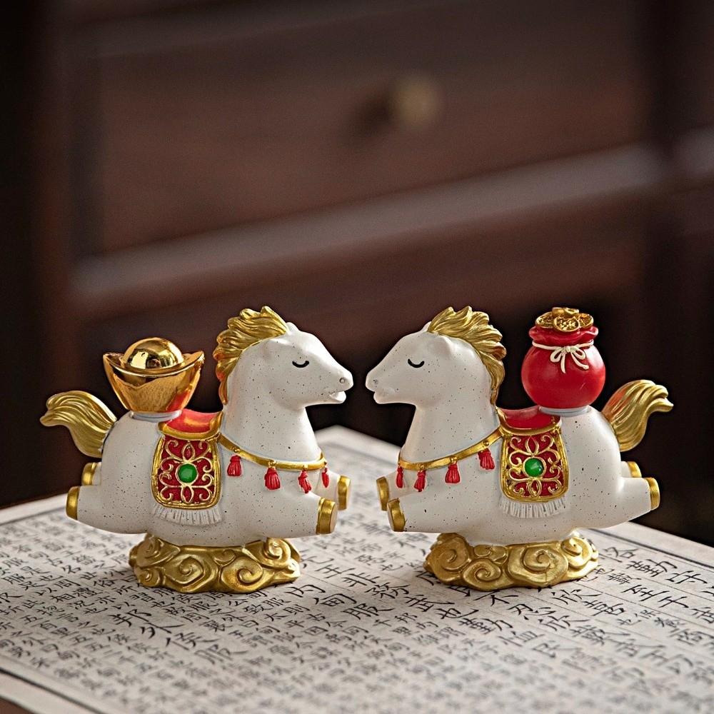 Vivid Resin Horse Figurine Chinese Style Desktop Ornament New Year Mascot Miniature Good Luck Red Zodiac Ornaments Car Decoratio