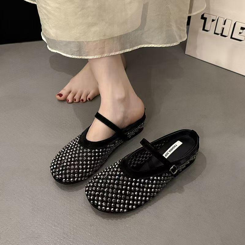 Cool slippers women's 2025 summer new temperament simple casual rhinestone hollow breathable bag head half slippers women's outer wear