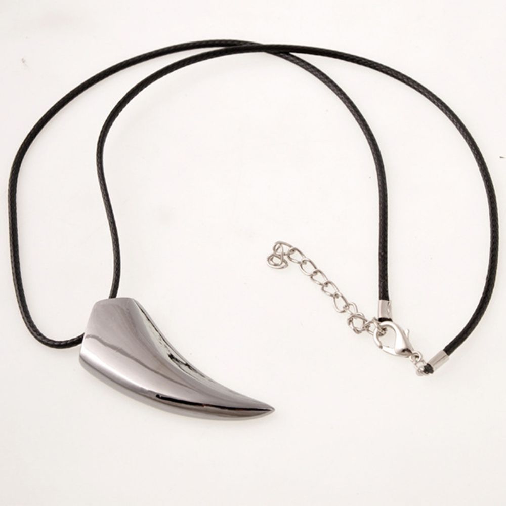 Brave Lover's 1PC Titanium Stainless Stylish Men's Fashion Steel Wolf Jewelry Tooth Necklace