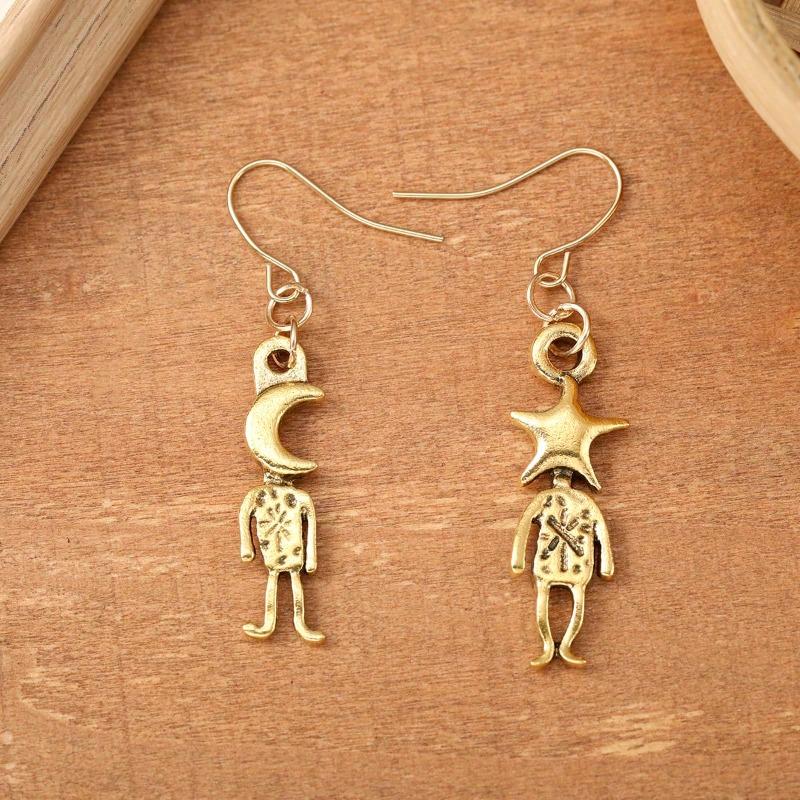 Bohemian Creative Moon Star Carved Pendant Design Stylish Women Necklace Earrings Accessories Party Gift & Daily Wear