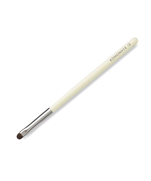 [Mustaev] Go Won-hye Natural Bristle Essential Brush Set (4-Piece) (G-BLUSH-SET01)
