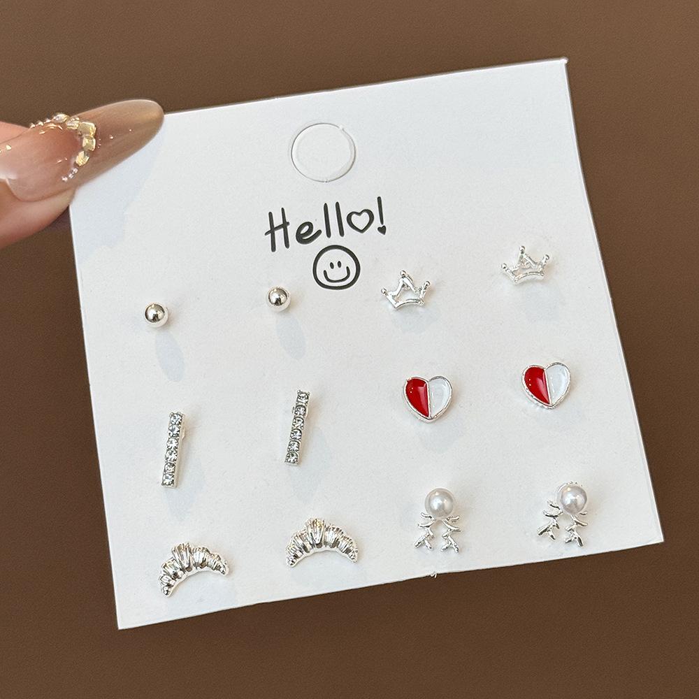 Korean Version of Niche One-week Stud Earrings Set Ins Cute and Small Alloy Electroplating Temperament Point Diamond Earrings