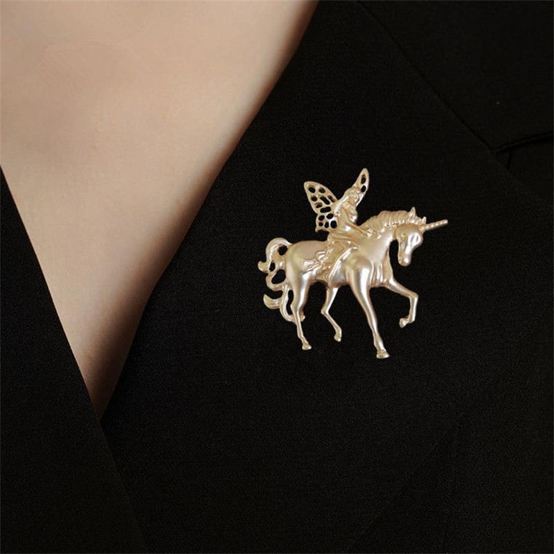 Creative Baroque Angel Pony Horse Brooch Pin Badge Clothing Suit Corsage Women High-End Brooch Jewelry Accessories Gift