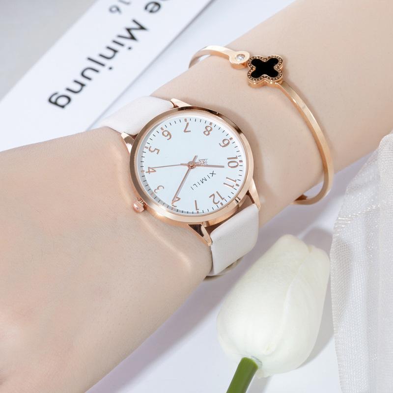 Trend Fashion Women S Watch Personality Temperament Casual Versatile Watch Women S Rhinestone Belt Fashion Watch