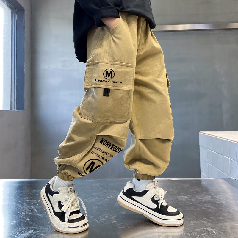 Boys' Velvet-Lined Thickened Overalls: Warm Casual Trousers for Autumn/Winter 2024