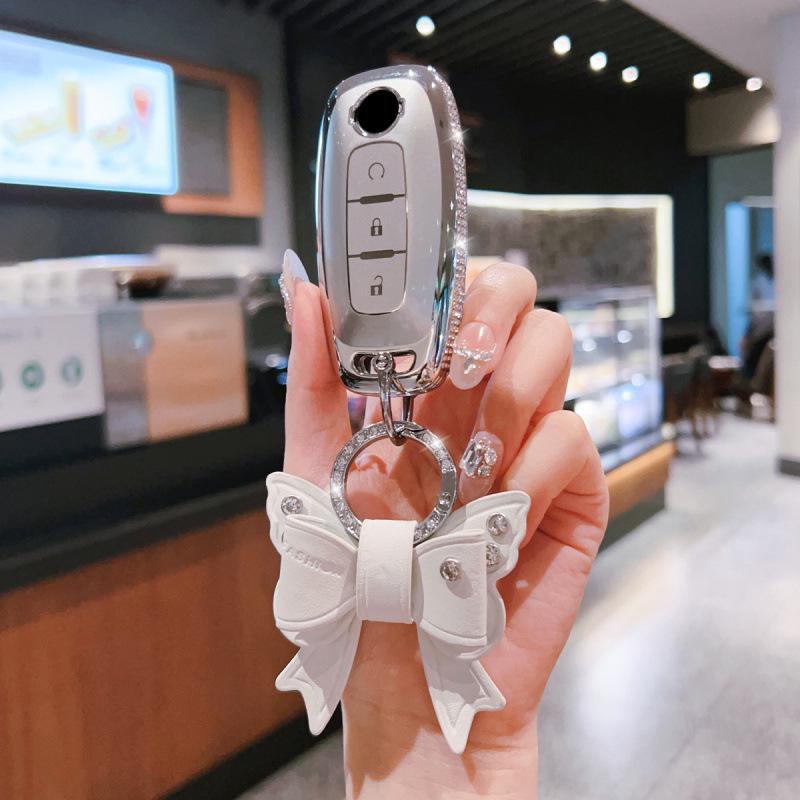 Nissan Kicks Key Case: Luxury Edition with Rhinestone Buckle - Fits 25 Models, Men's and Women's High-Grade Car Key Bag with Special Lanyard.